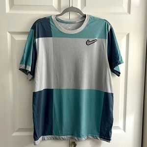 Dri-Fit Color Block T-shirt Men’s Size L